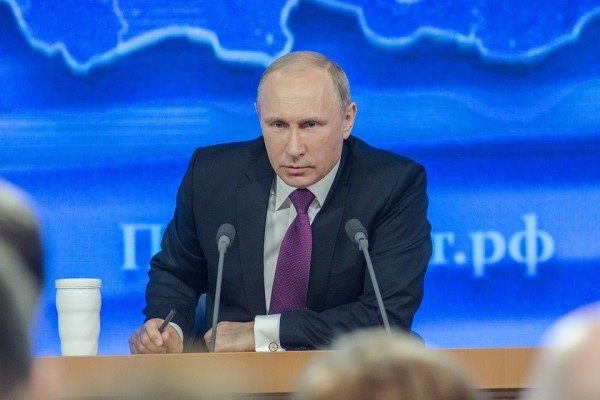 Putin: “Çatışmanın tüm taraflarıyla çok yakın temas halindeyiz”