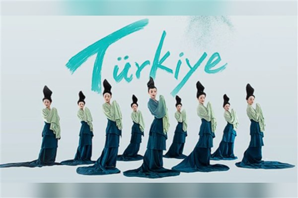 ‘Sadece Mavi-Yeşil’ adlı dans gösterisi, İstanbul’da izleyicilerle buluşacak