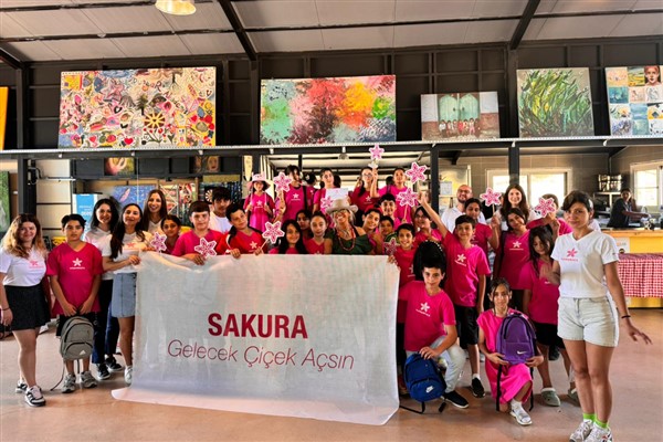 Sakura – Gelecek Çiçek Açsın Projesi ilk mezunlarını verdi