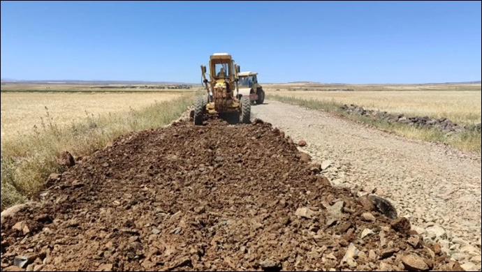 Şanlıurfa Büyükşehir'den Siverek kırsalında stabilize yol çalışması