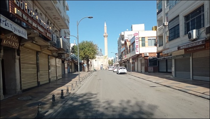 Şanlıurfa cadde ve sokaklarında korona sessizliği! Urfalılar yasağa uyuyor