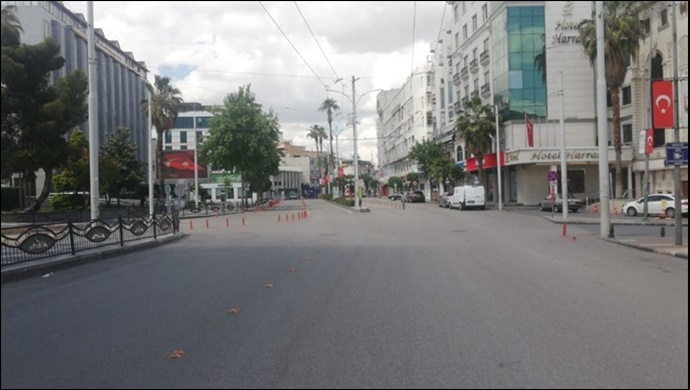 Şanlıurfa cadde ve sokaklarında korona sessizliği! Urfalılar yasağa uyuyor