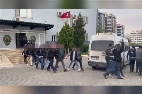 Şanlıurfa'da aranan şahıslara yönelik operasyonda 39 gözaltı