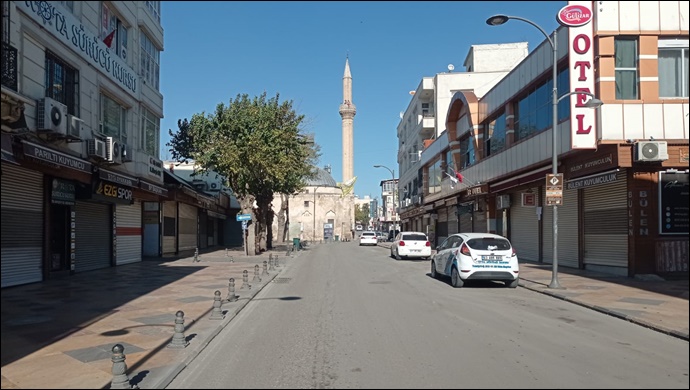 Şanlıurfa sokak ve caddelerinde korona sessizliği