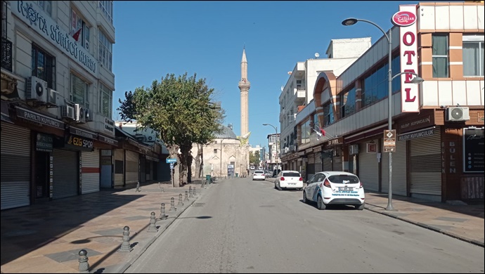 Şanlıurfa sokak ve caddelerinde korona sessizliği