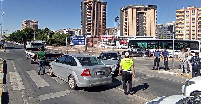 Şanlıurfa'da maddi hasarlı trafik kazası