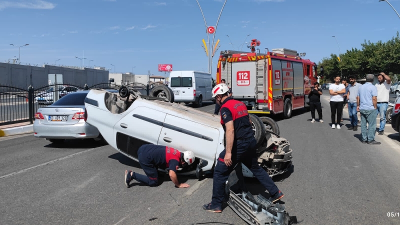 Şanlıurfa'da otomobiller çarpıştı: 1 yaralı