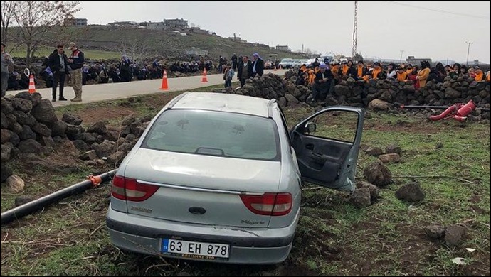 Şanlıurfa'da otomobil şarampole devrildi: 1 ölü, 1 yaralı