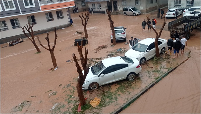 Şanlıurfa'da selin bilançosu ağır oldu:4 Ölü 