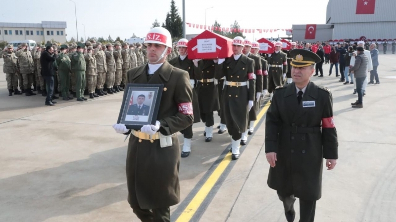 Şehit Askerlerin Naaşı Memleketlerine Uğurlandı