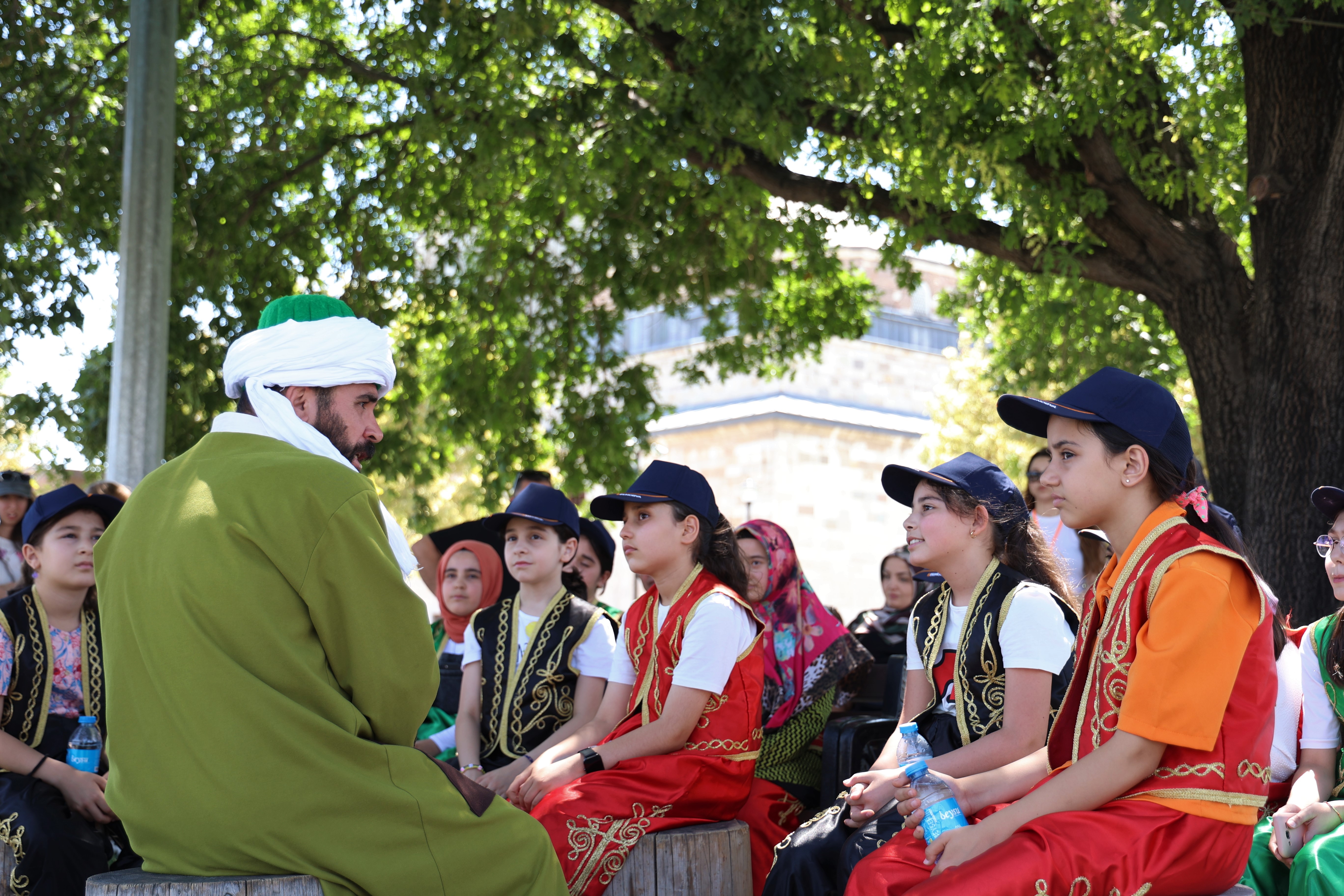 “Şehrin Kalbine Yolculuk” projesiyle öğrenciler Konya'nın tarihi şahsiyetleriyle buluştu