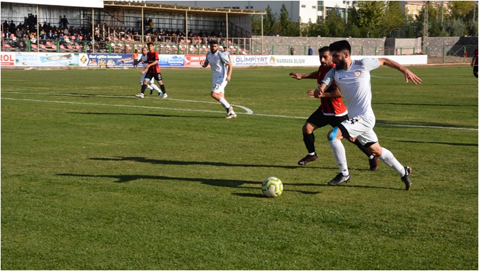 Siverek Belediyespor liderliğe yükseldi