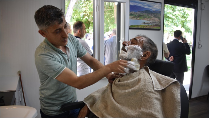 Siverek’te dezavantajlı vatandaşlar için Millet Berberi hizmete açıldı