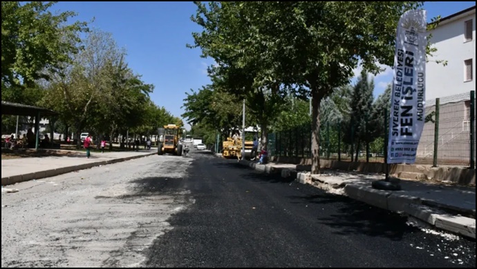 Siverek’te yollardaki bakım ve onarım çalışmaları hızlandırıldı