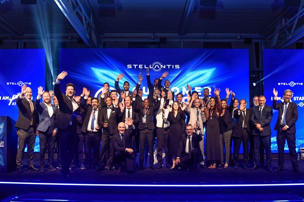 Stellantis’in 81 ülkedeki 6 bin çalışanı müşteri deneyimini iyileştirmek için yarıştı