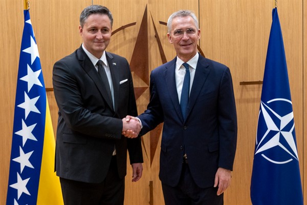 Stoltenberg, Bosna Hersek Devlet Başkanlığı Konseyi Başkanı Becirovic ile görüştü