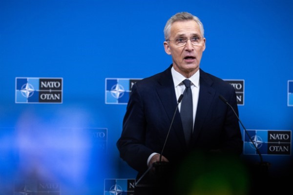 Stoltenberg: Ukrayna'nın savaş alanı ihtiyaçları acildir