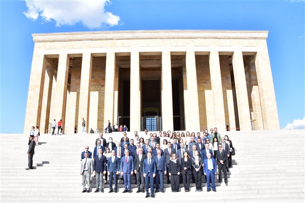 Türkçimento yönetim kurulu Anıtkabir'de