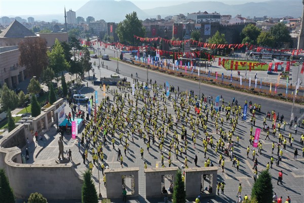 Uluslararası Kayseri Yarı Maratonu’na 15 ülkeden sporcular katılacak