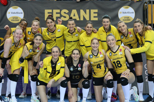 VakıfBank, 6’da 6 ile çeyrek finalde