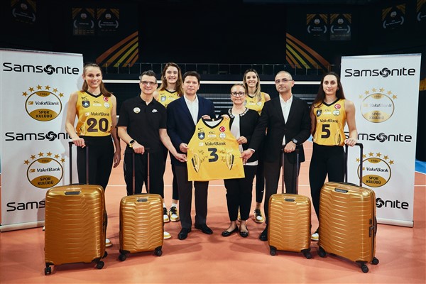 VakıfBank Kadın Voleybol Takımı’nın seyahat ürünleri sponsoru Samsonite oldu