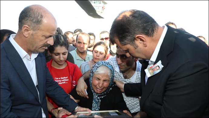 Vali Ayhan, Şehidimizin Uğurlama Törenine Katıldı-(VİDEO)