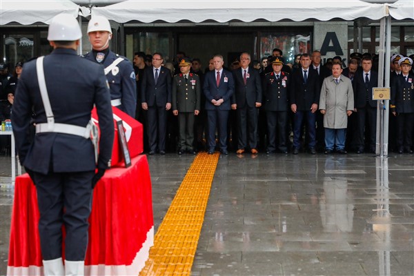 Vali Gül, şehit polis memuru Baykar'ın uğurlama törenine katıldı