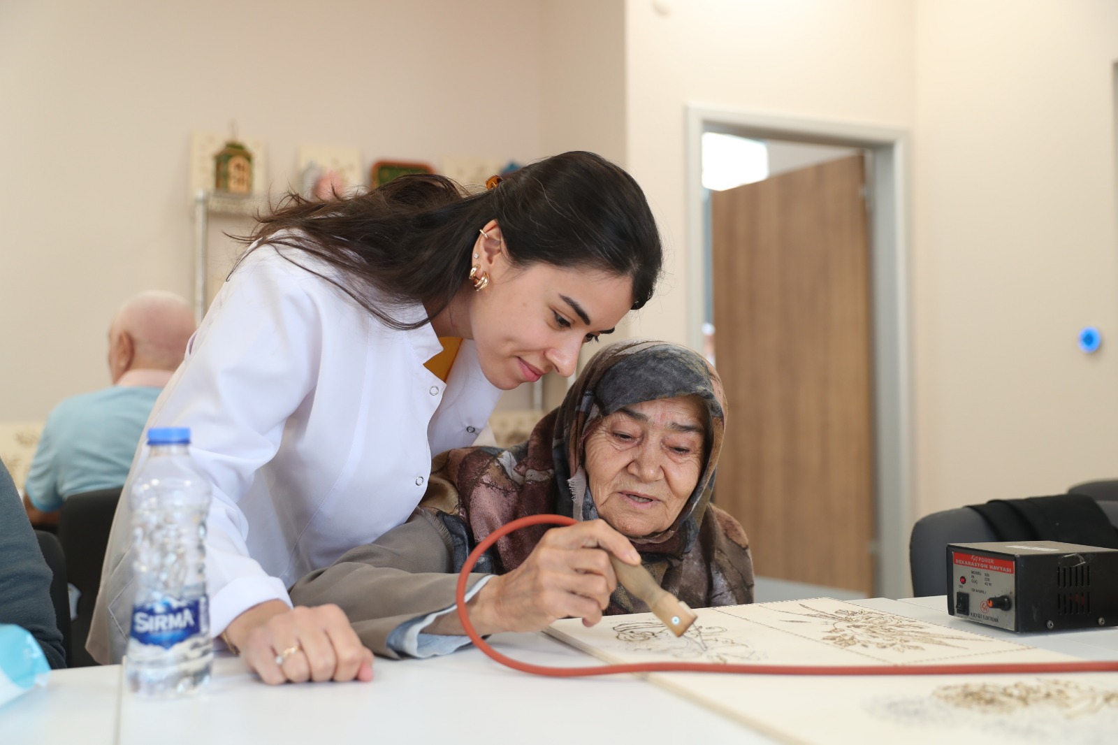 Vefahane Yaşam Merkezi, Bağcılar’da yaşlıların buluşma noktası oldu