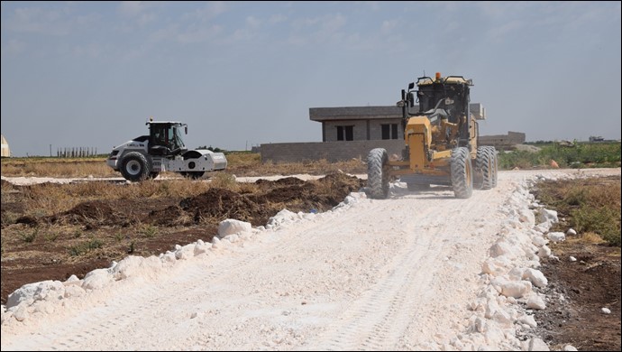 Viranşehir Belediyesinden Hürriyet Mahallesinde Stabilize Yol Çalışması