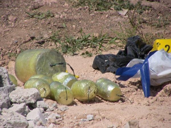 Şanlıurfa/Viranşehir'de çöp konteynerinda bomba bulundu