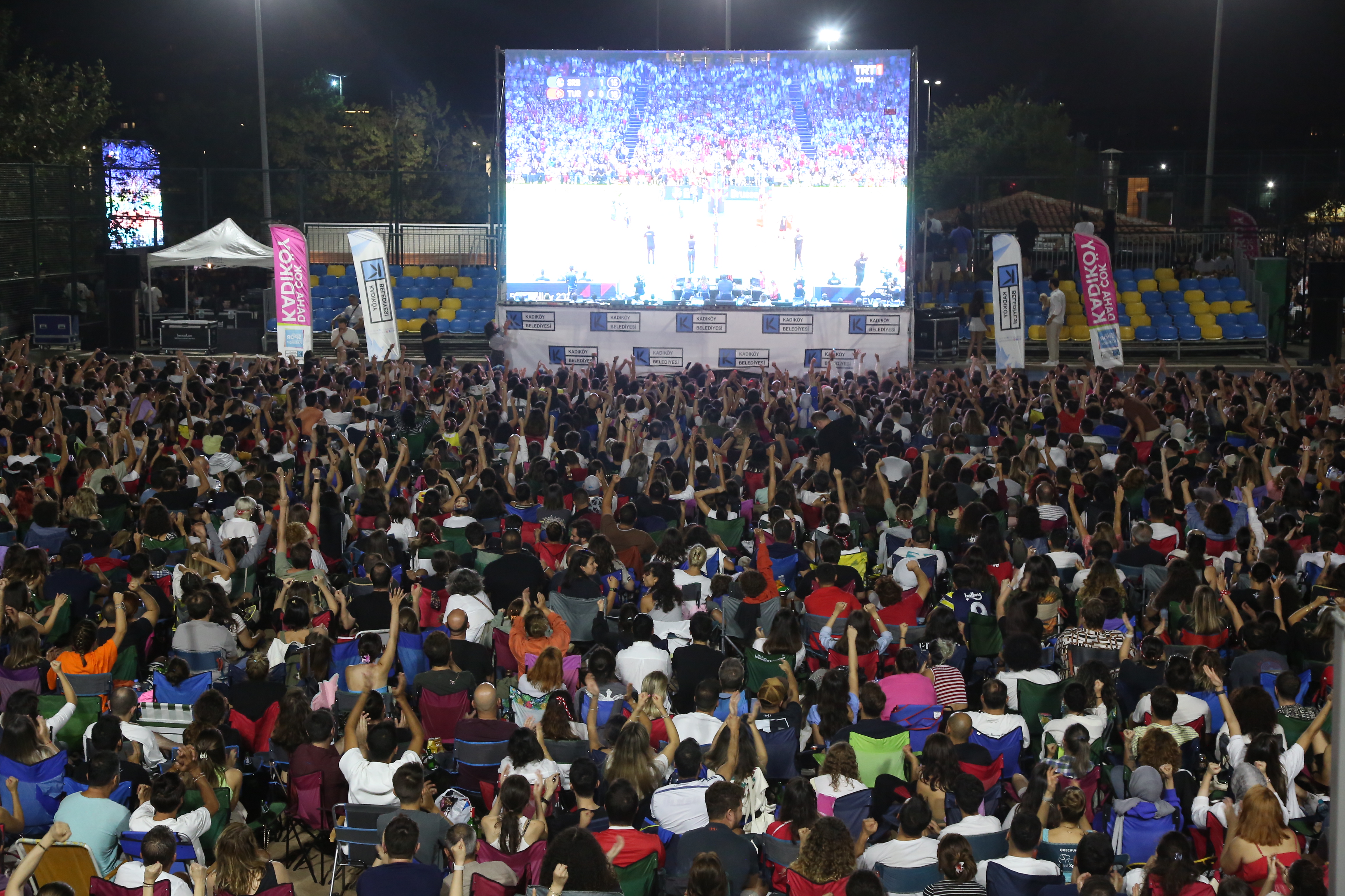 Voleybolda milli heyecan Kalamış’ta devam ediyor