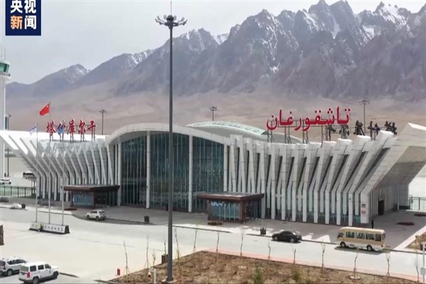 Xinjiang’ın ilk yüksek plato havaalanında test uçuşu başladı