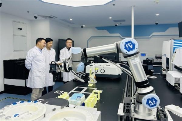 Yapay zekalı robot, Mars’ta oksijen üretecek formülü buldu