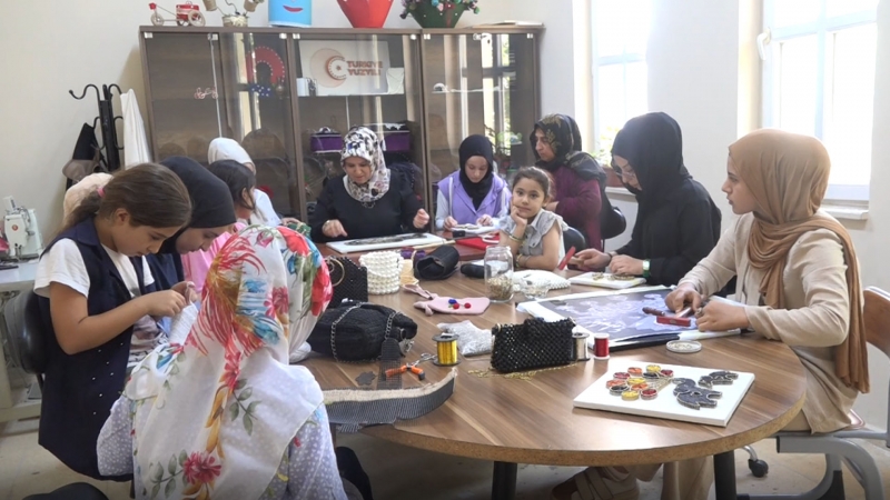 Yenice aile destek merkezi kadınların ikinci evi oldu-(VİDEO)