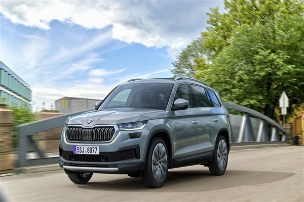 Yenilenen KODIAQ ve OCTAVIA SCOUT modellerini Autoshow Mobility Fuarı’nda sergileyecek