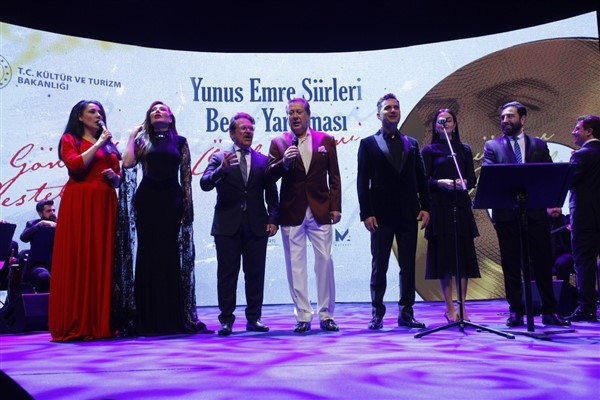 Yunus Emre Şiirleri Beste Yarışması Ödül Töreni AKM'de gerçekleştirildi