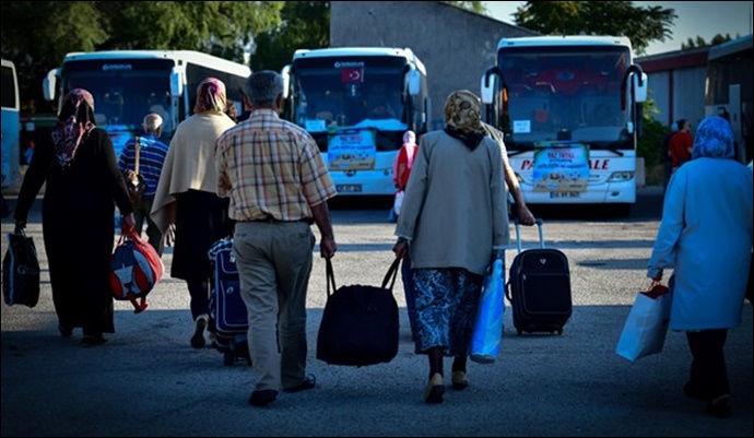 Yurt içinde ikamet eden 9 milyon 846 bin kişi seyahate çıktı