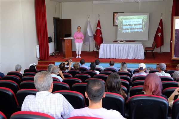 Zirai eğitimlerin yeni durağı Alpu oldu