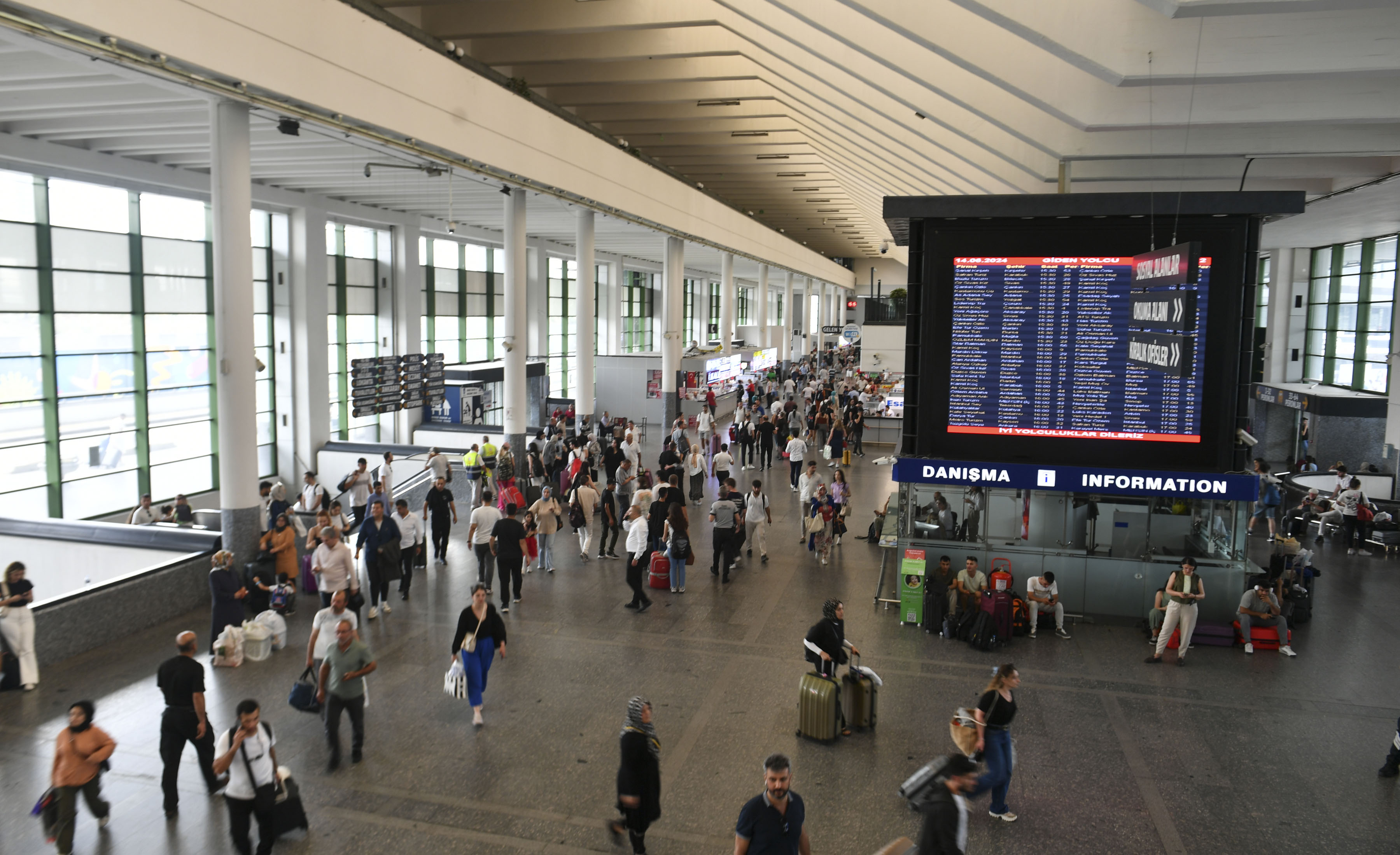 AŞTİ'de bayramda boyunca 1 milyon 139 bin yolcu ağırlandı