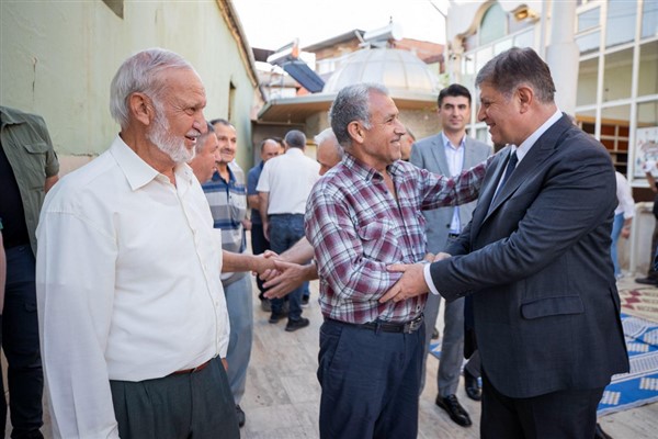Başkan Tugay Kurban Bayramı'nda Kiraz ve Beydağ'daki vatandaşlarla buluştu