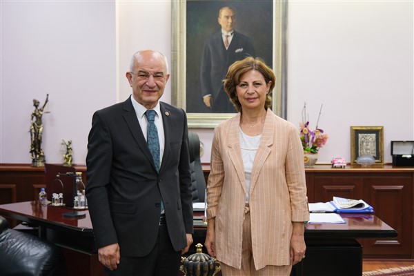 Başkan Ünlüce'ye CHP Kütahya Milletvekili Kasap'tan ziyaret