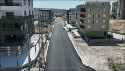 Büyükşehir 'den Karaköprü 'de sıcak asfalt çalışmaları