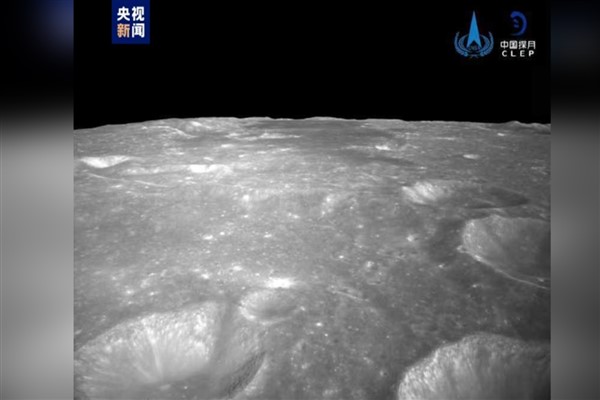 Chang’e-6, Ay’ın karanlık yüzünden çektiği ilk fotoğrafları dünyaya gönderdi