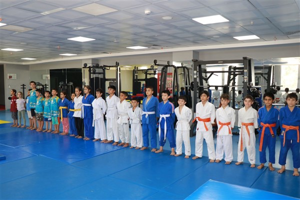 Haliliye'de gençler judo kursu ile hakimiyet ve konsantre yeteneklerini geliştiriyor