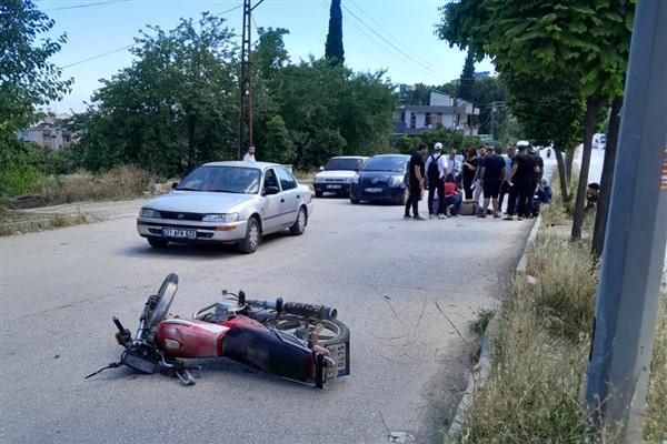 Hatay’da motosiklet kazası