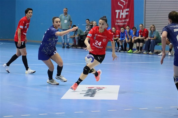 Hentbol Kadınlar Süper Ligi final serisi maçları başladı