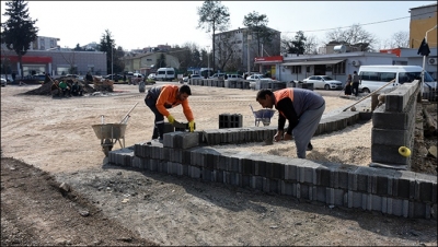Hilvan Kent Meydanının Yapımına Başlandı
