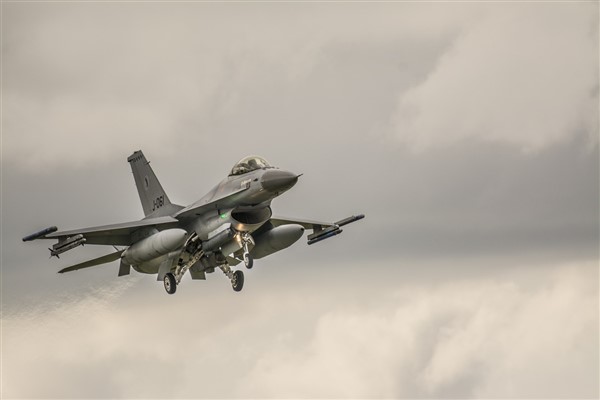 IDF: Savaş uçağı Gazze Şeridi bölgesine saldırı düzenledi