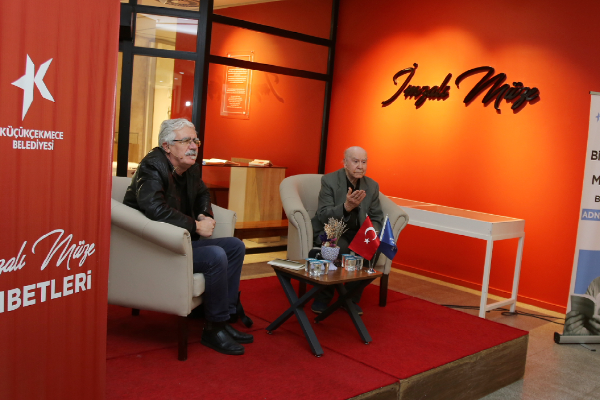 İmzalı Kitaplar Müzesi Sohbetleri'ne yazar Adnan Özyalçıner konuk oldu