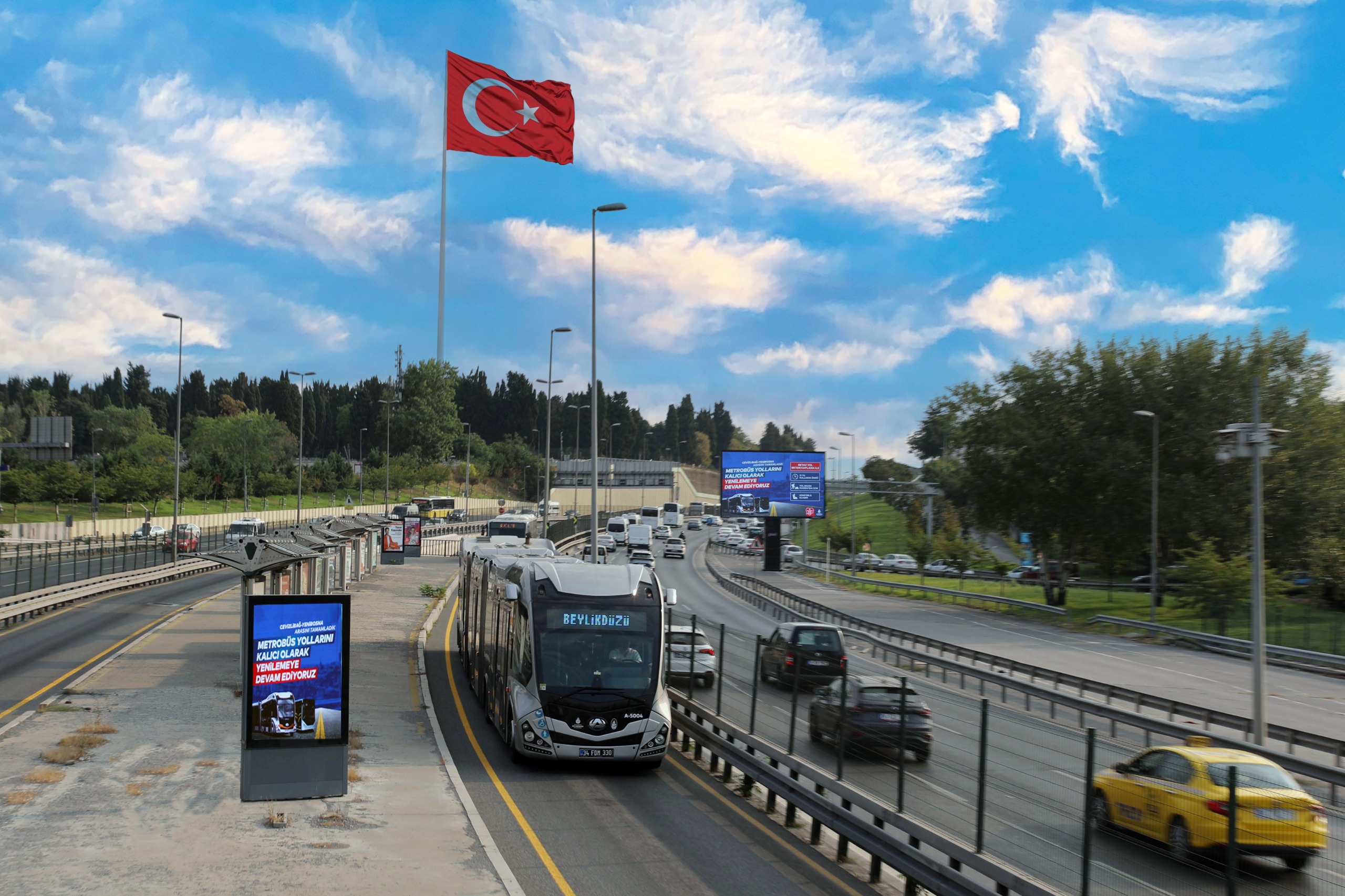 İstanbul'da metrobüs hattında, 2023 yılında 288 milyon yolculuk gerçekleştirildi